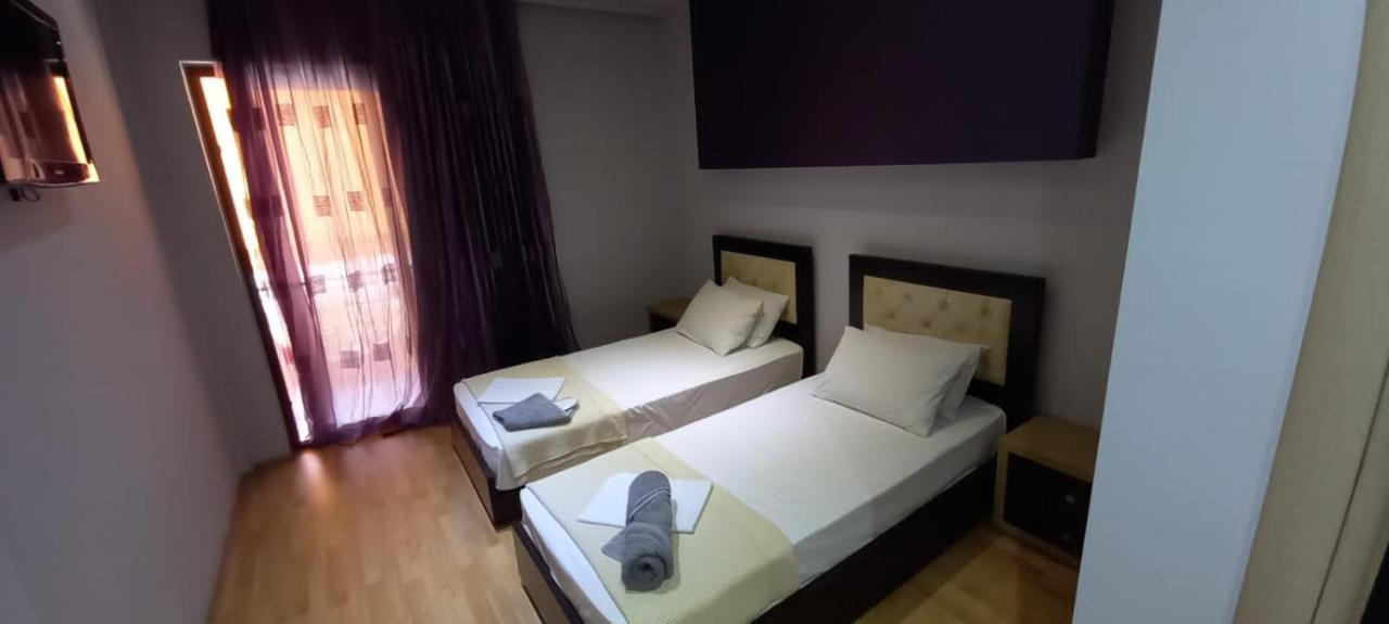 Hotel Shehu Gjirokastër Zimmer foto